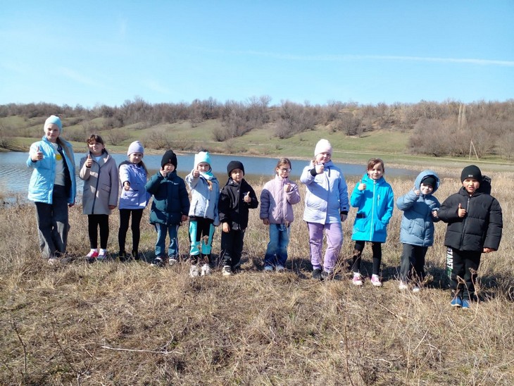 экскурсию по окрестностям