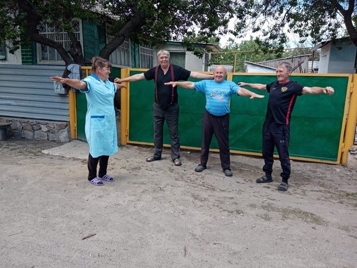 Соцработники