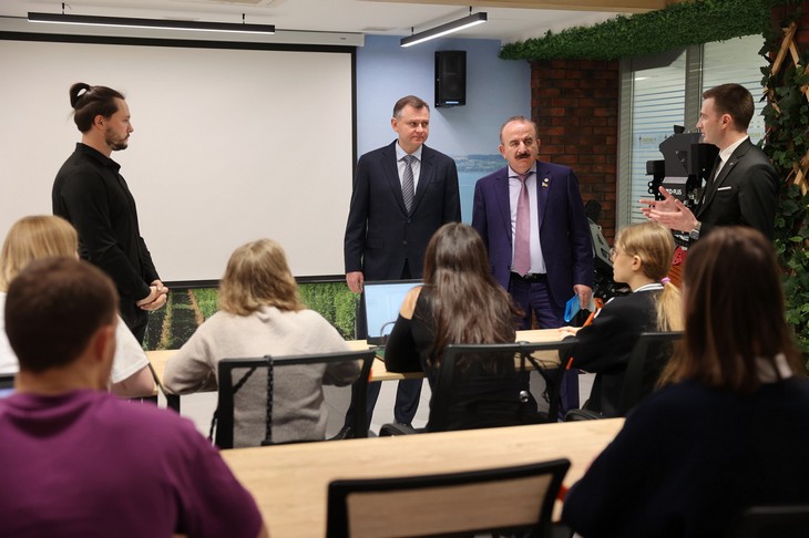 Юрий Слюсарь