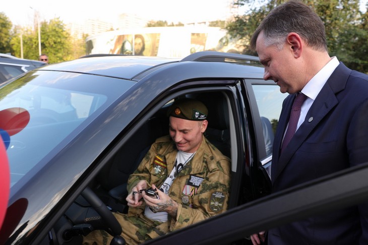 Юрий Слюсарь