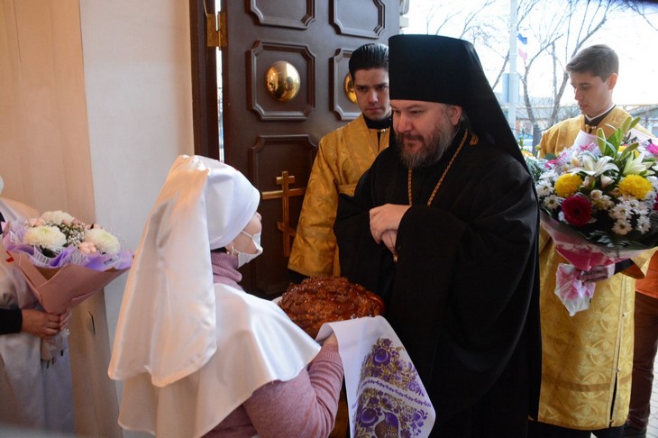 епископ Симон