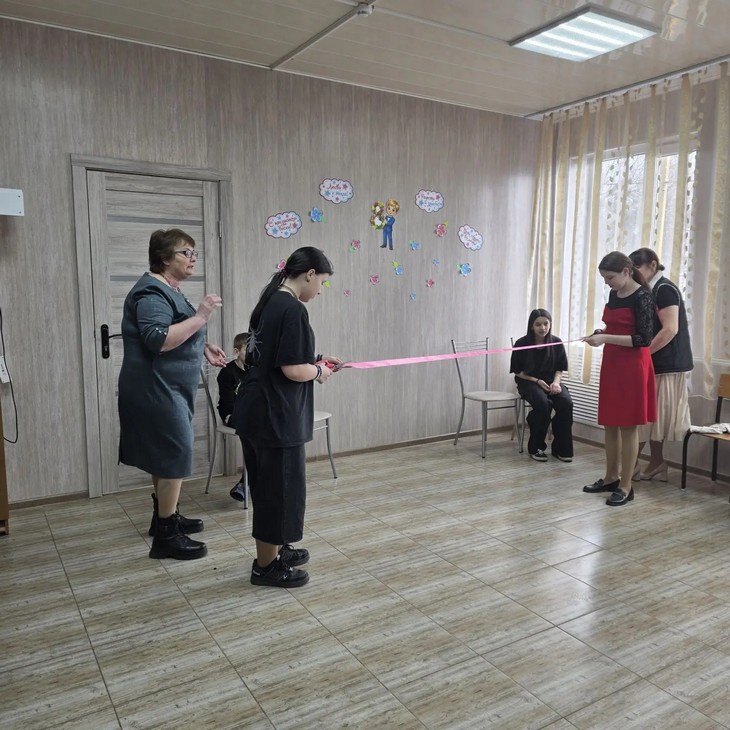 В Ерофеевском центре помощи детям провели праздничную игру «Дружная семья»