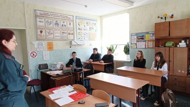 В Роговской школе