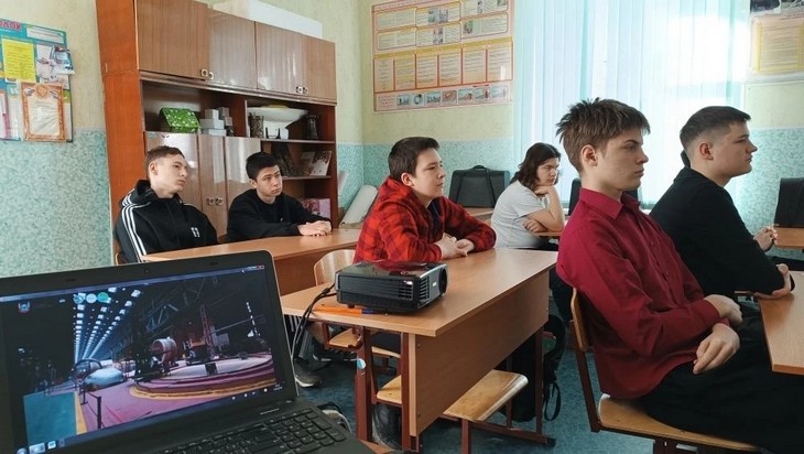 В Роговской школе