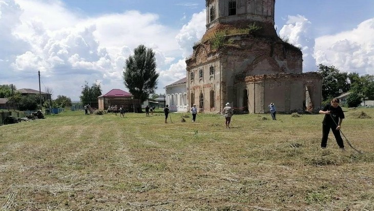 в станице Митякинской