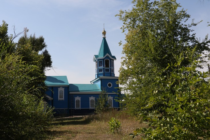 храм